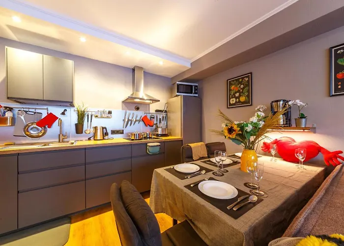 S22 Rrlux Free Parking * Riga