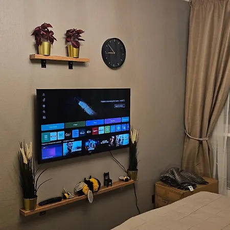 S22 Rrlux Free Parking Апартаменти *