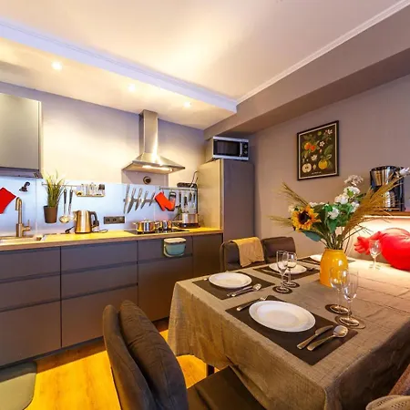 S22 Rrlux Comfy Free Parking * Riga