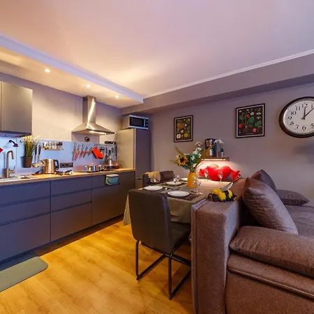 Apartment S22 Rrlux Comfy Free Parking Riga